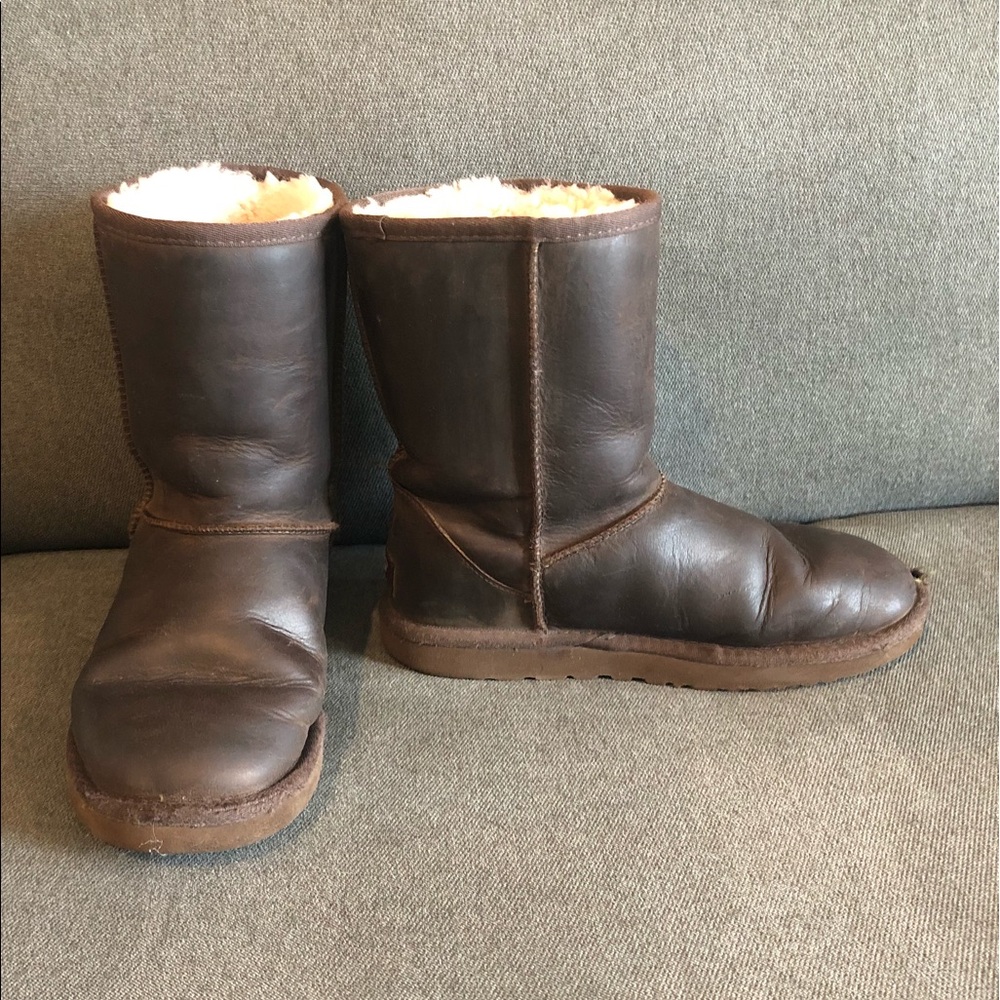 Ugg leather short boots